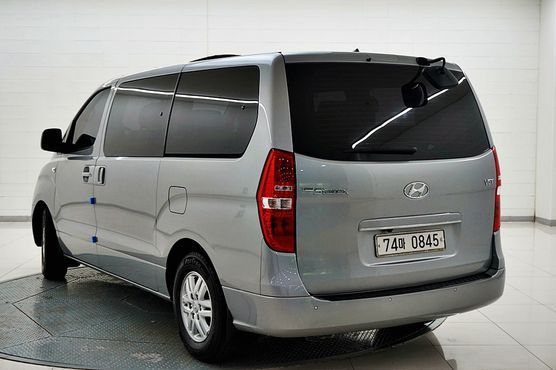 Hyundai Starex 12-Seater Wagon Smart — пробег 126 335 км — фото 3 из 5