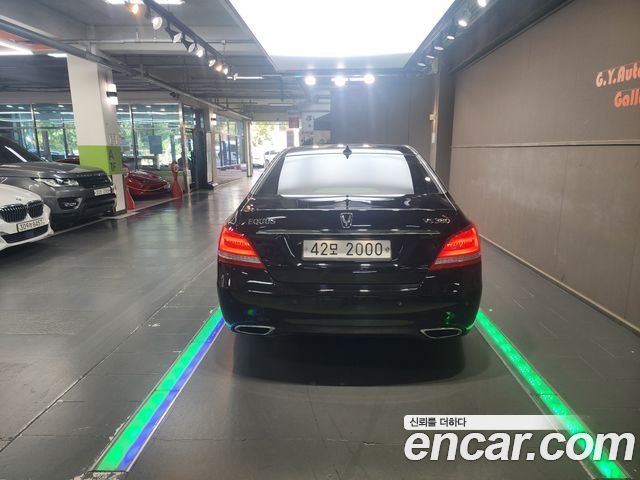 Hyundai Equus из Кореи Encar