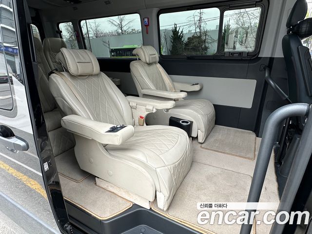 Hyundai Solati 15-seater Luxury — пробег 41 000 км — фото 1 из 5