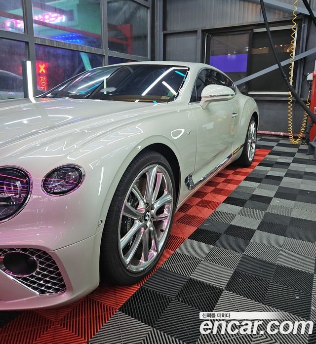 Bentley Continental 4.0 GT — пробег 12 739 км — фото 5 из 5