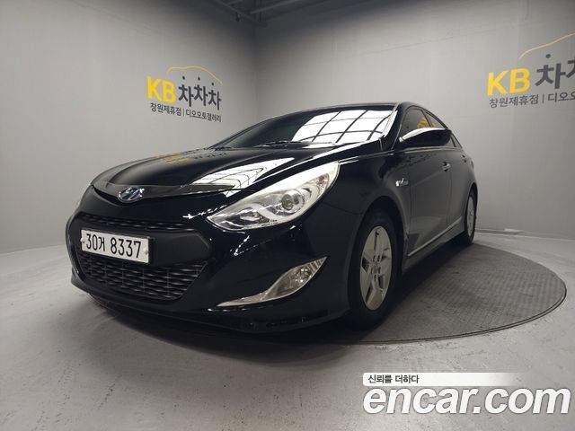 Hyundai Sonata 2.0 Smart — пробег 221 000 км — фото 1 из 5