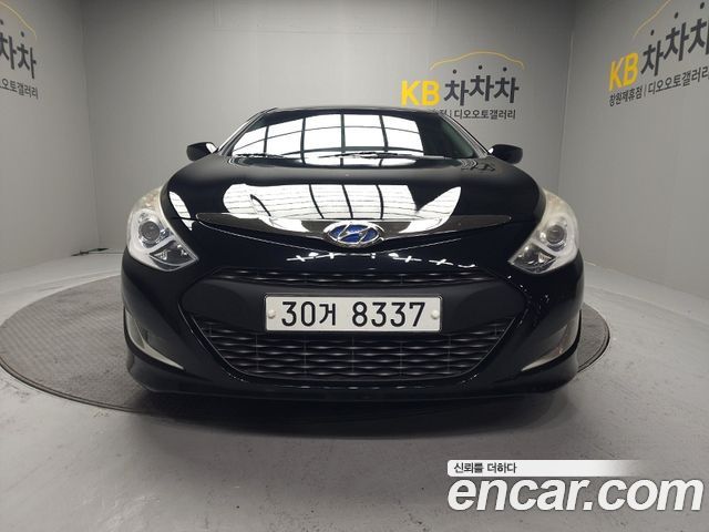 Hyundai Sonata 2.0 Smart — пробег 221 000 км — фото 3 из 5