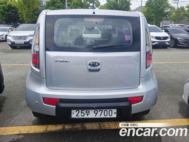 Kia Soul Gasoline 1.6 Smart — пробег 67 679 км — фото 2 из 5