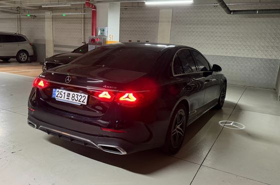 Mercedes-Benz E-Class E300 4MATIC AMG Line — пробег 20 000 км — фото 4 из 5