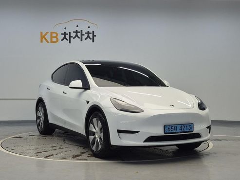 Tesla Model Y RWD — пробег 83 317 км — фото 4 из 5