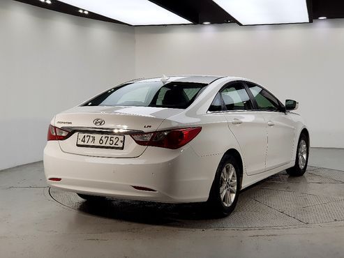 Hyundai Sonata LPi Luxury — пробег 193 853 км — фото 4 из 5