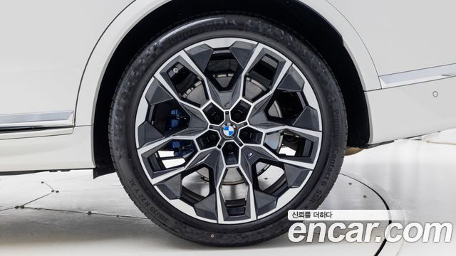 BMW X7 xDrive 40i M Sport 6STR — пробег 4 237 км — фото 5 из 5