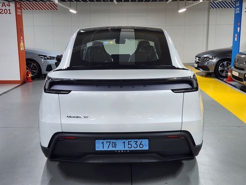 Tesla Model Y L Long Range AWD — пробег 10 км — фото 4 из 5