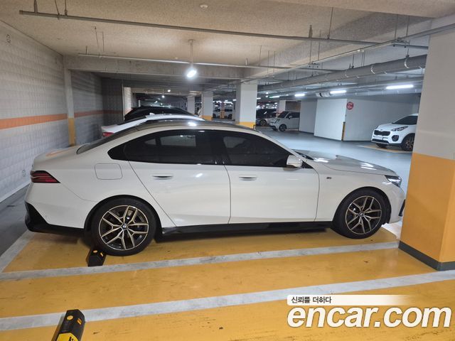 BMW 5-Series 520i M Sport — пробег 41 000 км — фото 5 из 5
