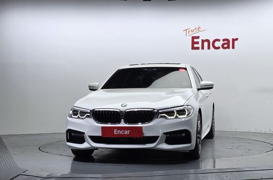 BMW 5-Series 520d xDrive M Sport Package Plus — пробег 112 892 км — фото 3 из 5