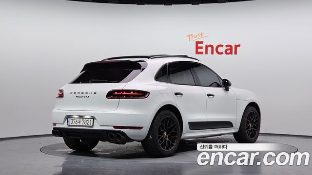 Porsche Macan 3.0 GTS 95B — пробег 108 711 км — фото 2 из 5