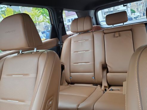 Hyundai Palisade HEV 2.5T 4WD 9-Seater Calligraphy — пробег 18 000 км — фото 4 из 5