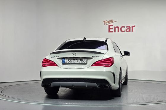 Mercedes-Benz CLA-Class CLA45 AMG 4MATIC — пробег 150 152 км — фото 4 из 5