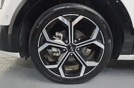 Kia Niro Signature — пробег 84 497 км — фото 5 из 5