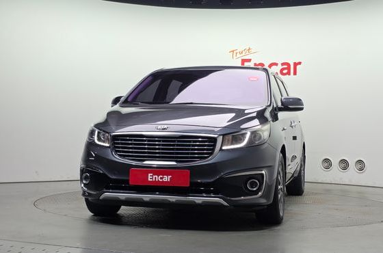 Kia Carnival 9-seater Luxury — пробег 171 726 км — фото 3 из 5
