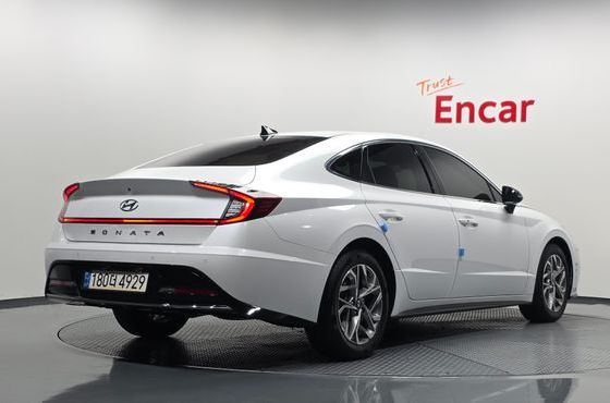 Hyundai Sonata 2.0 Premium Plus — пробег 126 874 км — фото 2 из 5