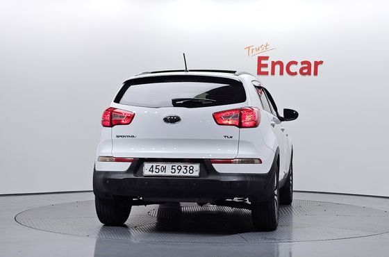 Kia Sportage Diesel 2WD TLX Deluxe — пробег 153 331 км — фото 4 из 5