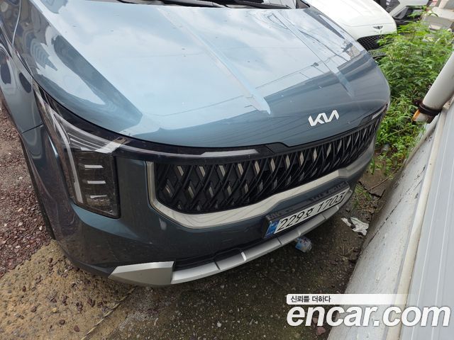 Kia Carnival Diesel 9-Seater Prestige — пробег 98 000 км — фото 3 из 5