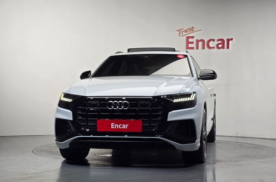 Audi Q8 55 TFSI Quattro Premium — пробег 29 324 км — фото 3 из 5