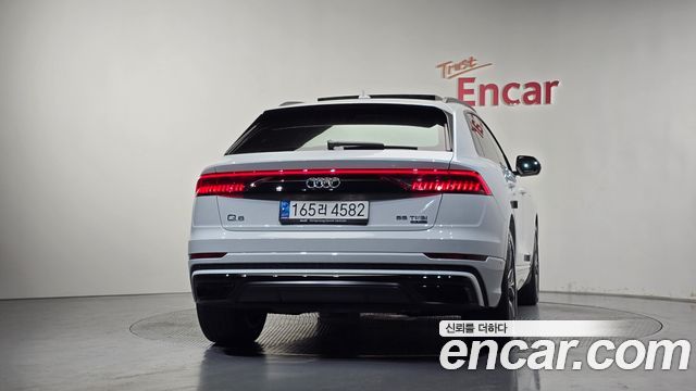 Audi Q8 55 TFSI Quattro Premium — пробег 29 324 км — фото 4 из 5