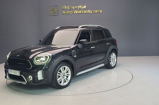 Mini Countryman Classic Plus Launch Pack 2nd Gen — пробег 18 604 км — фото 1 из 5