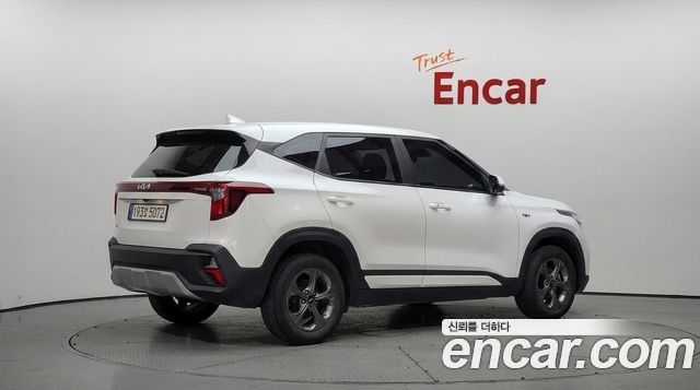 Kia Seltos из Кореи Encar