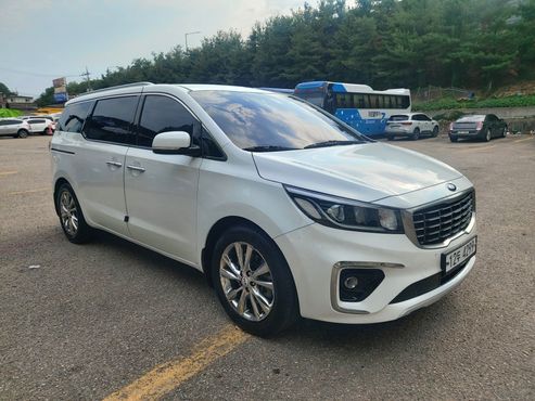 Kia Carnival 9-Seater Prstige — пробег 193 200 км — фото 2 из 5