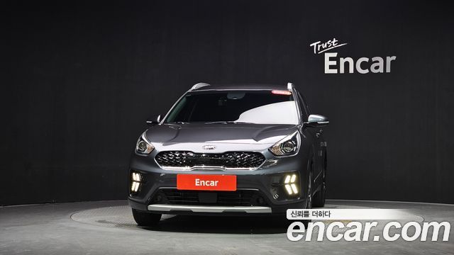 Kia Niro 1.6 HEV Prestige — пробег 11 880 км — фото 3 из 5