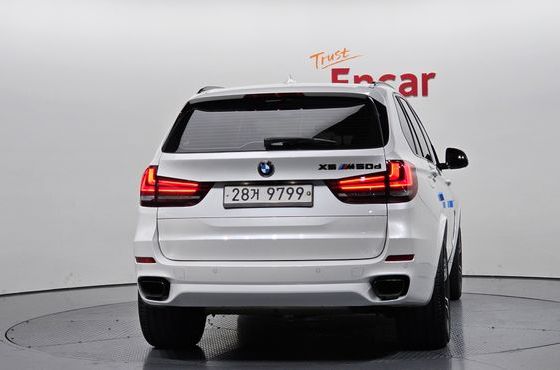 BMW X5 xDrive M50d — пробег 104 832 км — фото 4 из 5