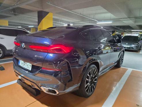 BMW X6 xDrive40i M Sport — пробег 3 440 км — фото 2 из 5