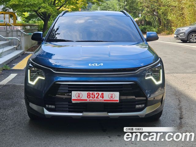 Kia Niro 1.6 HEV Signature — пробег 40 126 км — фото 1 из 5