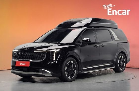 Kia Carnival Gasoline 7-Seater Hi Limousine Signature — пробег 44 602 км — фото 1 из 5