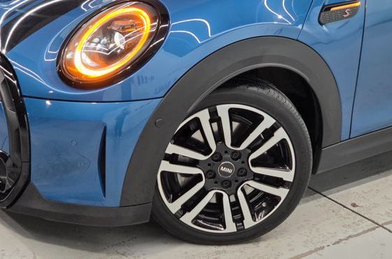Mini Cooper Classic Third Generation — пробег 35 646 км — фото 3 из 5