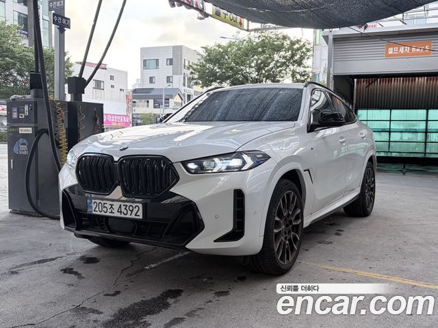BMW X6 xDrive40i M Sport — пробег 14 000 км — фото 2 из 5
