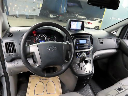 Hyundai Starex Van 3-Seater Smart — пробег 75 486 км — фото 5 из 5