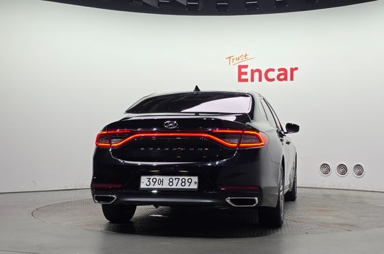 Hyundai Grandeur 2.4 Premium — пробег 207 119 км — фото 4 из 5