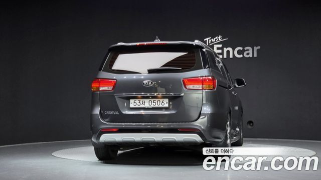 Kia Carnival из Кореи Encar