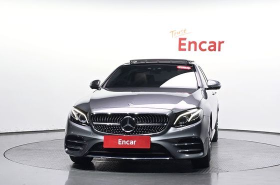 Mercedes-Benz E-Class E300 4MATIC AMG Line — пробег 108 725 км — фото 3 из 5