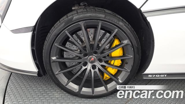 Mclaren 570GT из Кореи Encar