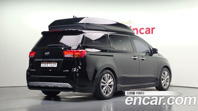 Kia Carnival из Кореи Encar