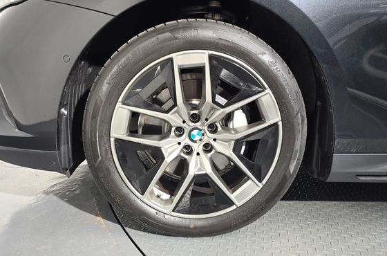 BMW 5-Series 530i xDrive — пробег 6 800 км — фото 5 из 5