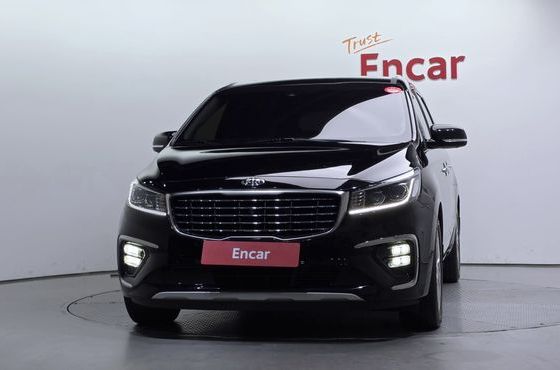 Kia Carnival 9-Seater Noblesse Special — пробег 127 574 км — фото 3 из 5