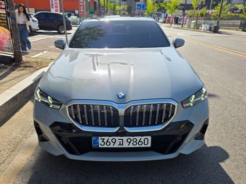 BMW 5-Series 520i M Sport — пробег 1 450 км — фото 3 из 5