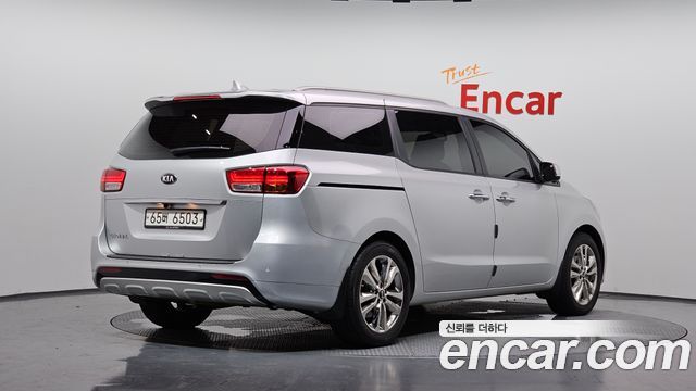 Kia Carnival из Кореи Encar