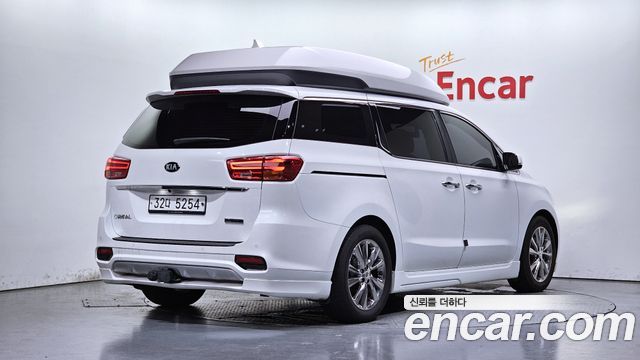 Kia Carnival из Кореи Encar