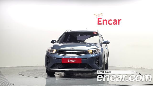 Kia Stonic из Кореи Encar