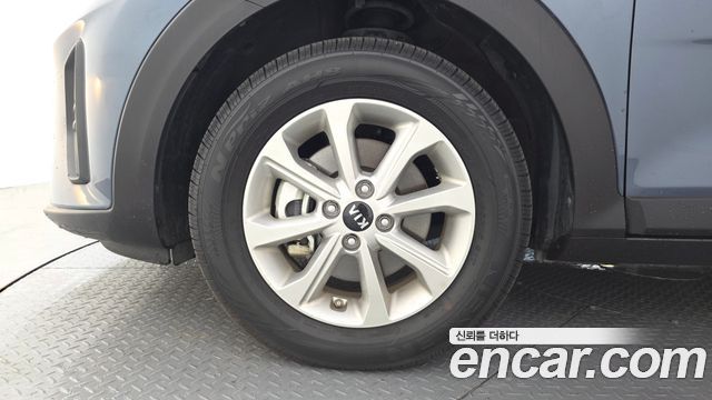 Kia Stonic из Кореи Encar