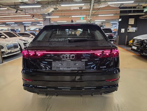 Audi Q8 50 TDI Quattro Premium — пробег 20 км — фото 4 из 5