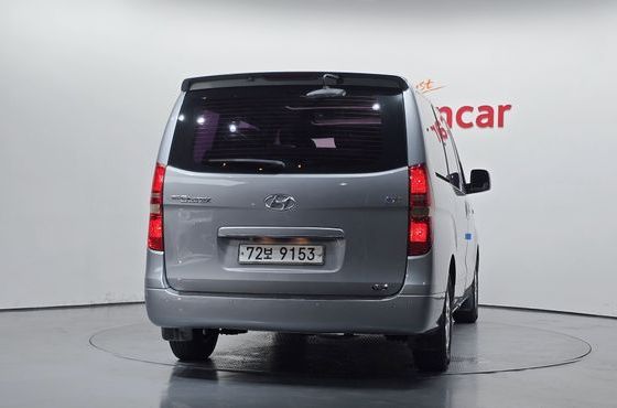 Hyundai Starex 12-Seater Wagon CVX Luxury — пробег 145 194 км — фото 4 из 5