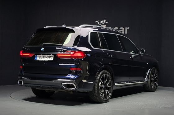 BMW X7 xDrive 40d M Sport 6STR — пробег 78 330 км — фото 2 из 5